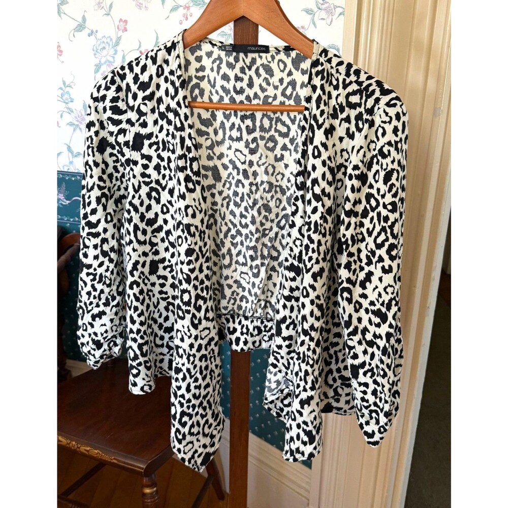 maurices Women's L Black White Animal Print 3/4 Sleeve Pullover Blouse
